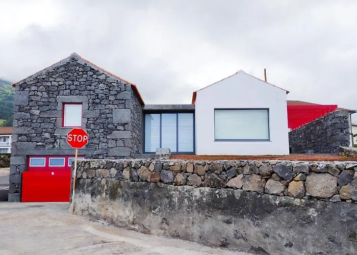 Janela Do Porto Holiday home *