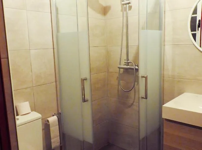 Janela Do Porto * Prainha (Sao Roque do Pico)